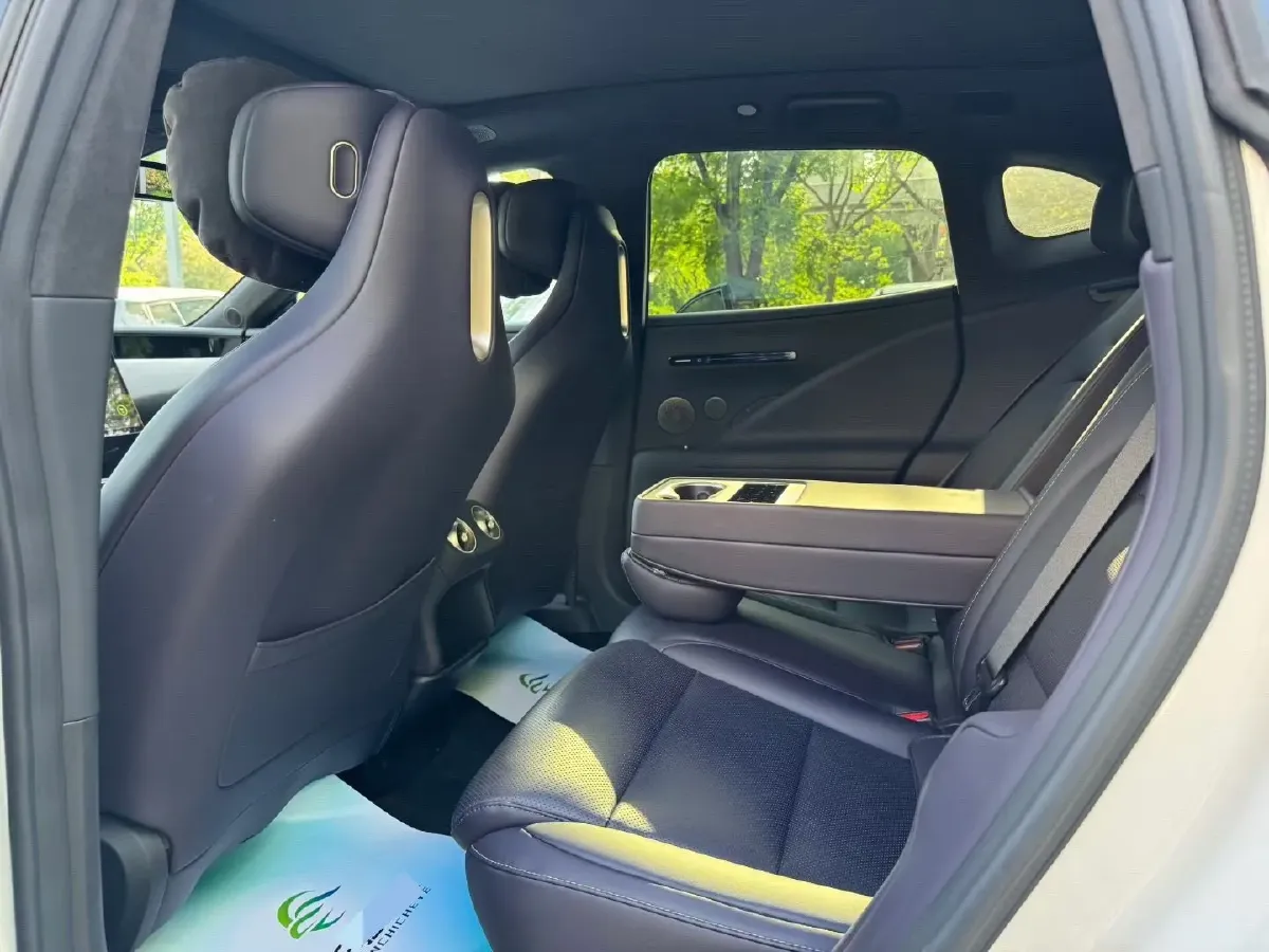 2026 Avatr 07 BEV,autocango,china used car exporter,china ev exporter,chinese used car exporter,chinese used ev exporter