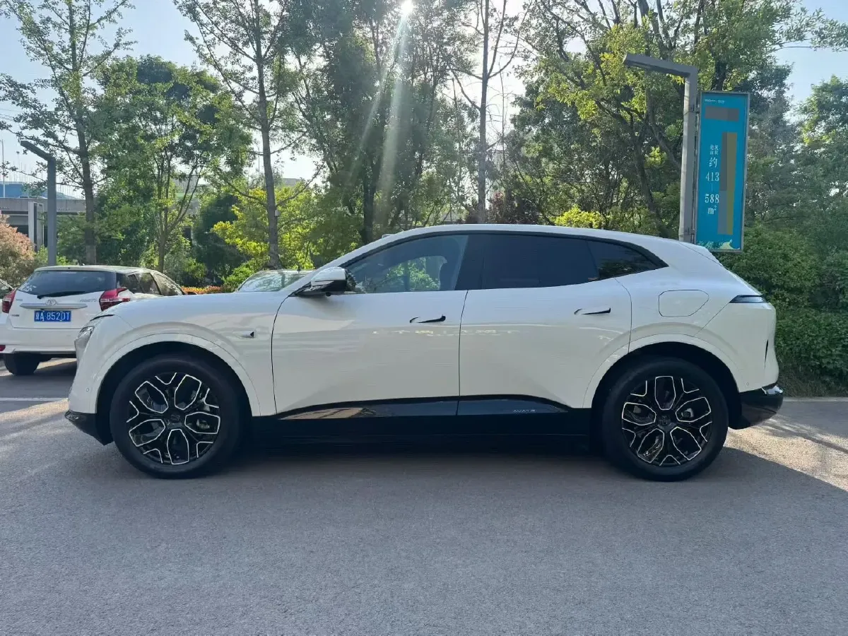2026 Avatr 07 BEV,autocango,china used car exporter,china ev exporter,chinese used car exporter,chinese used ev exporter
