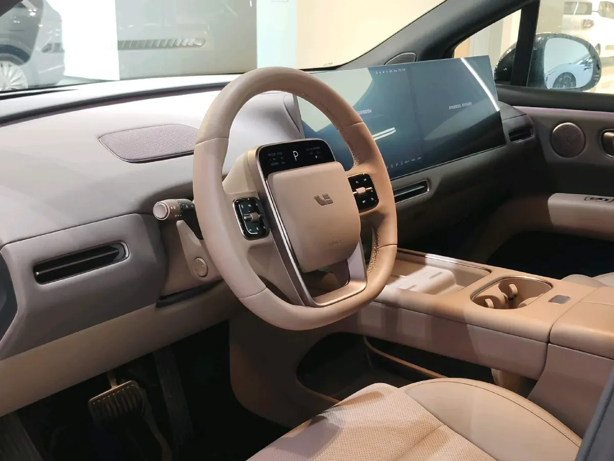 2025 Li i6 BEV,autocango,china used car exporter,china ev exporter,chinese used car exporter,chinese used ev exporter