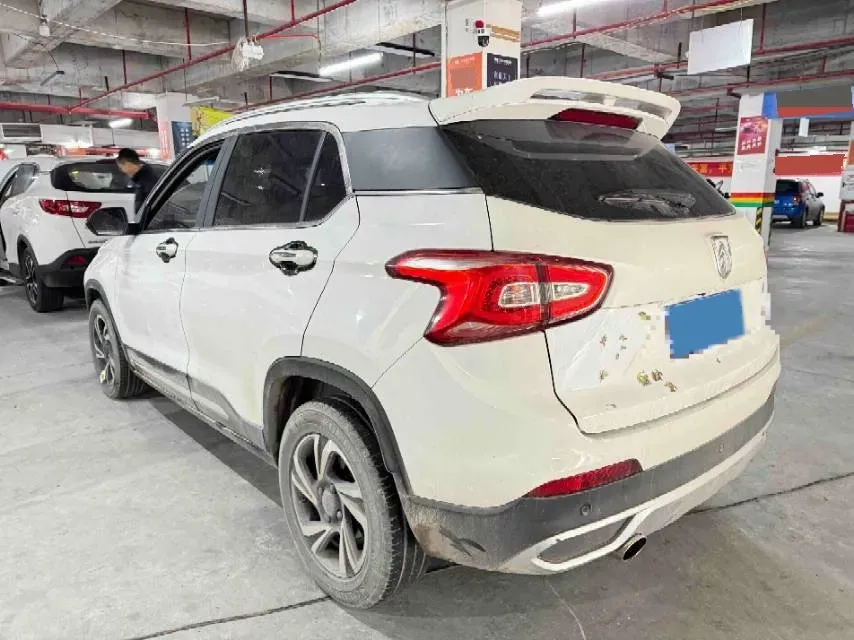 2017 BaoJun 310W 1.5L 105HP L4 6MT,autocango,china used car exporter,china ev exporter,chinese used car exporter,chinese used ev exporter