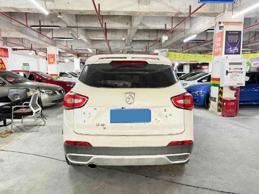 2017 BaoJun 310W 1.5L 105HP L4 6MT,autocango,china used car exporter,china ev exporter,chinese used car exporter,chinese used ev exporter