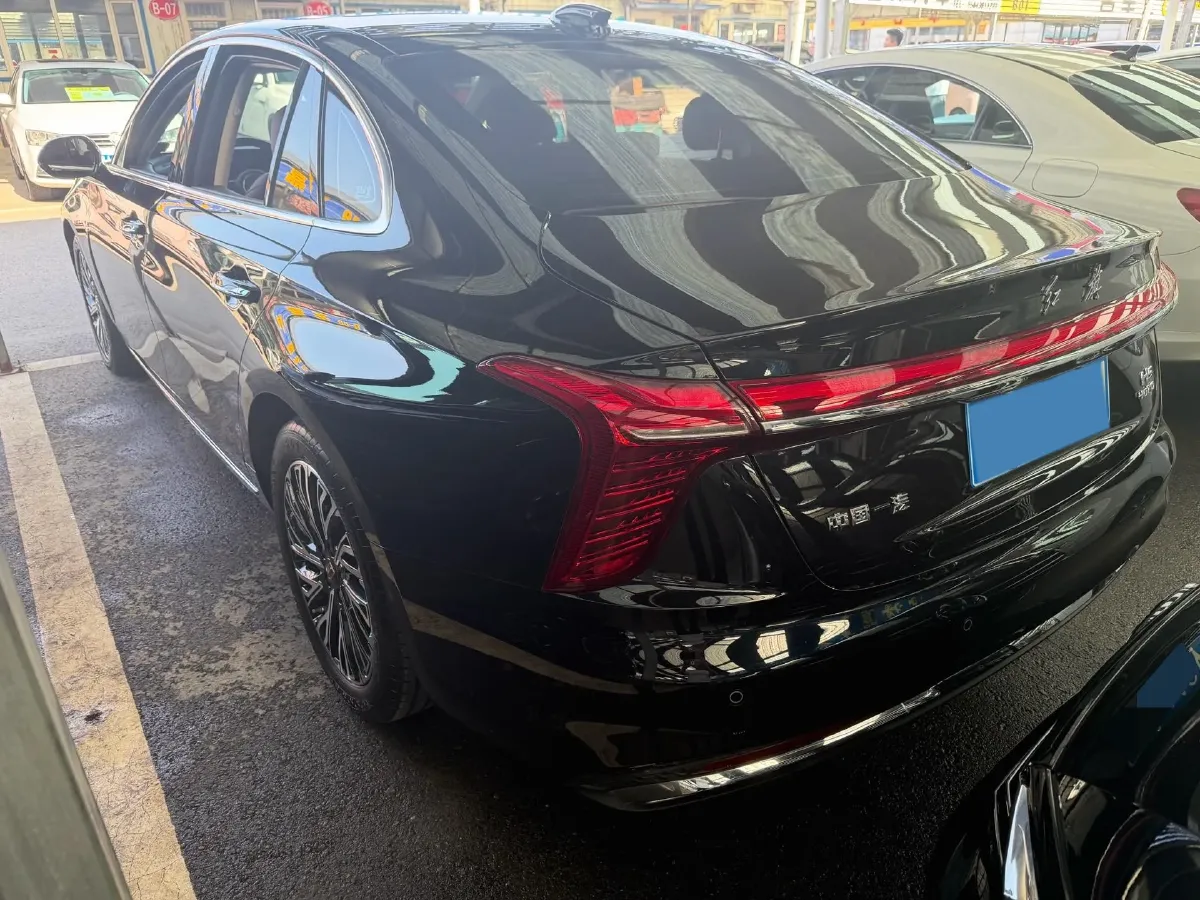 2024 HongQi H5 2.0T 224HP L4 8AT,autocango,china used car exporter,china ev exporter,chinese used car exporter,chinese used ev exporter