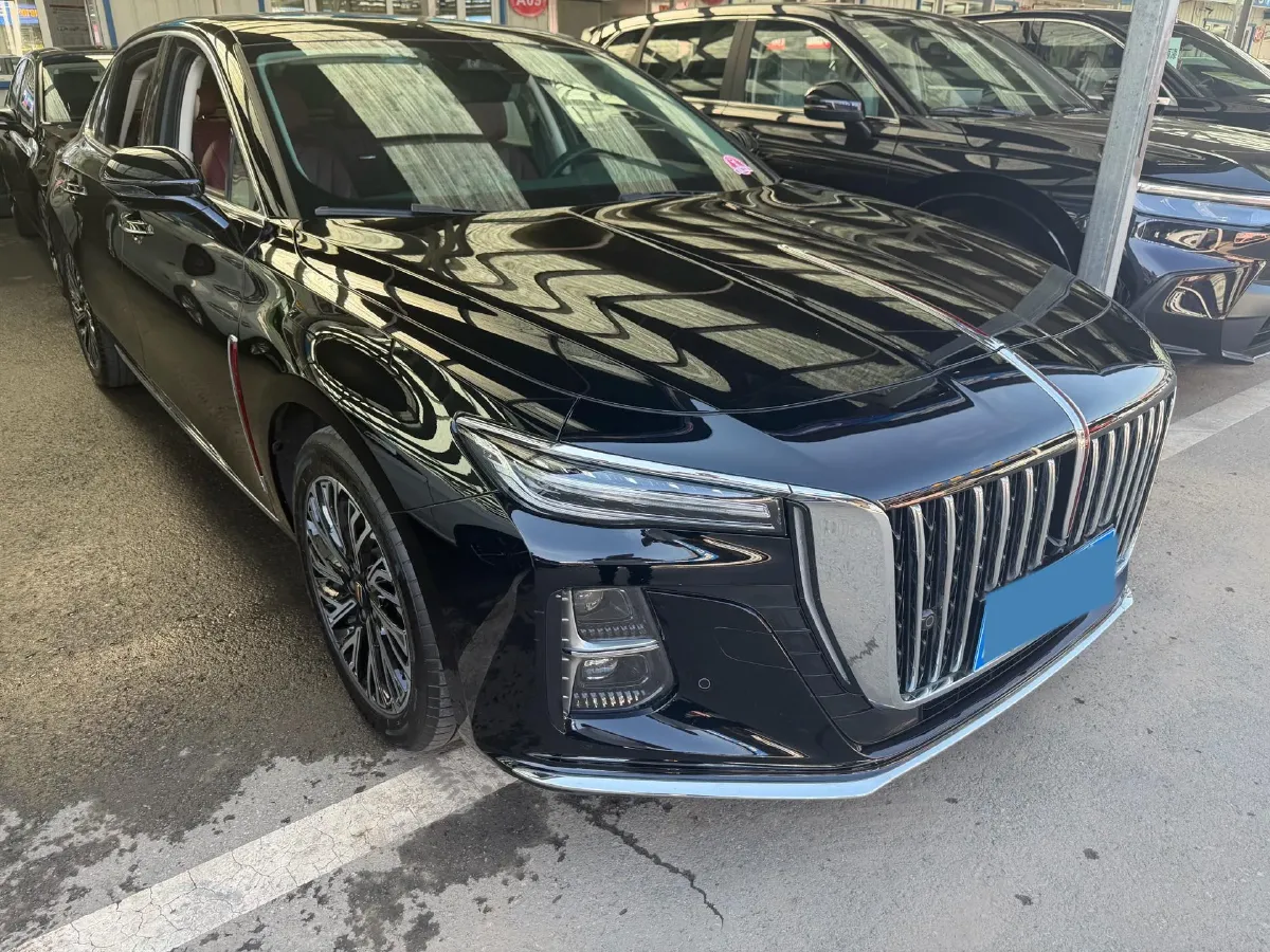 2024 HongQi H5 2.0T 224HP L4 8AT,autocango,china used car exporter,china ev exporter,chinese used car exporter,chinese used ev exporter