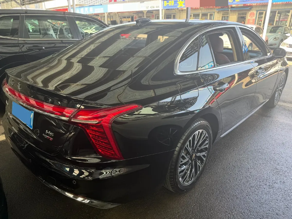 2024 HongQi H5 2.0T 224HP L4 8AT,autocango,china used car exporter,china ev exporter,chinese used car exporter,chinese used ev exporter