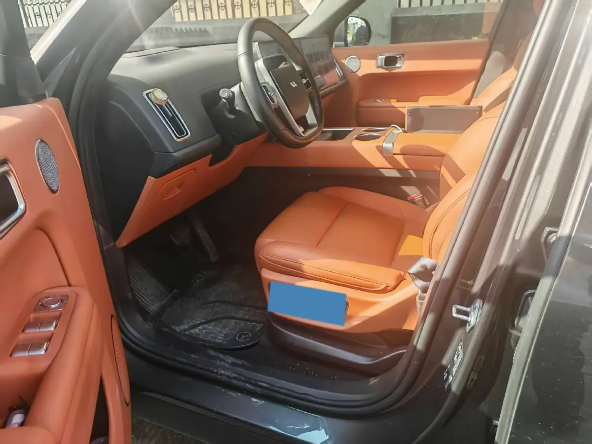 2023 Li L7 Range Extended 154HP REEV 40.9KWH,autocango,china used car exporter,china ev exporter,chinese used car exporter,chinese used ev exporter