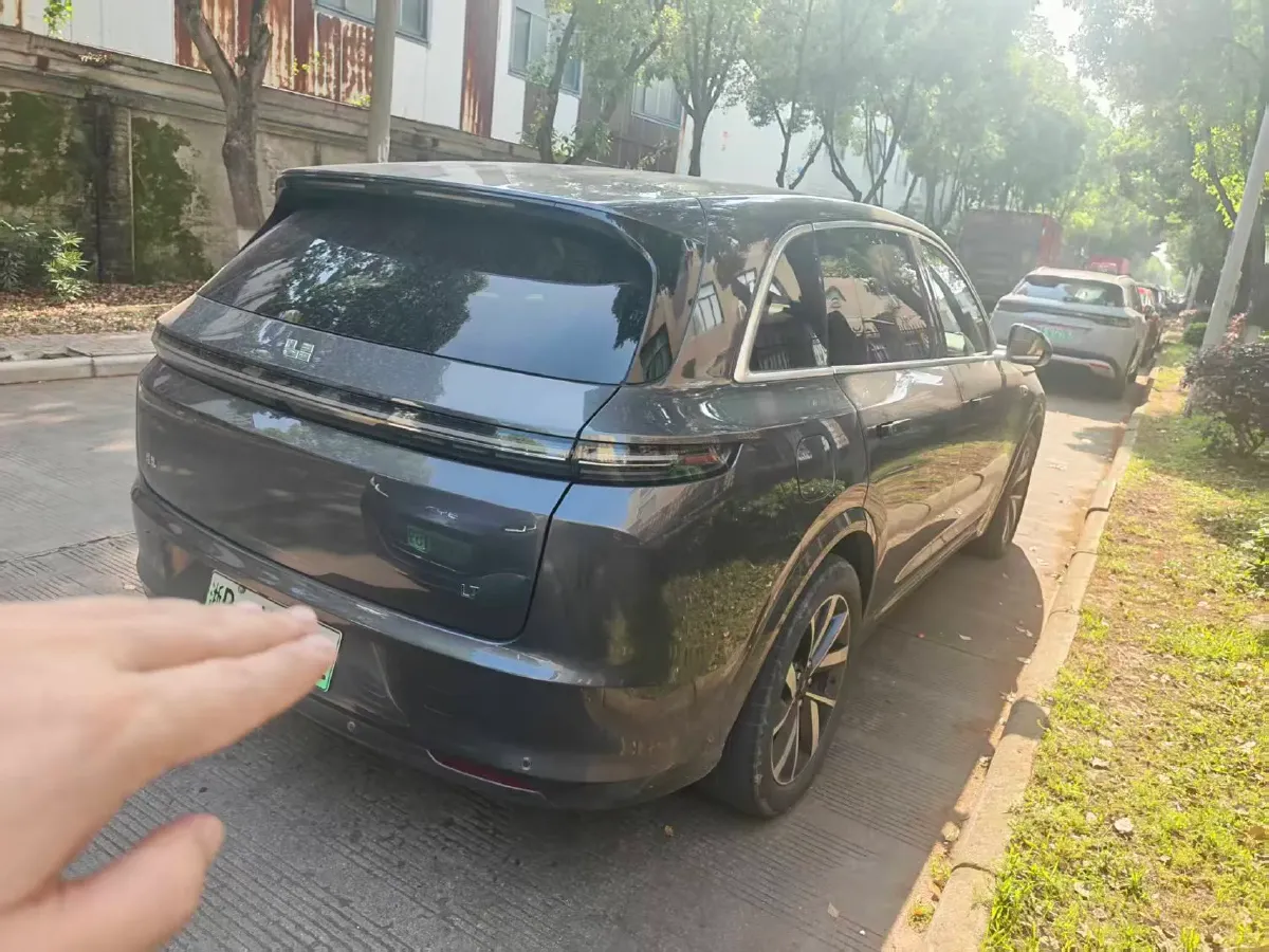 2023 Li L7 Range Extended 154HP REEV 40.9KWH,autocango,china used car exporter,china ev exporter,chinese used car exporter,chinese used ev exporter