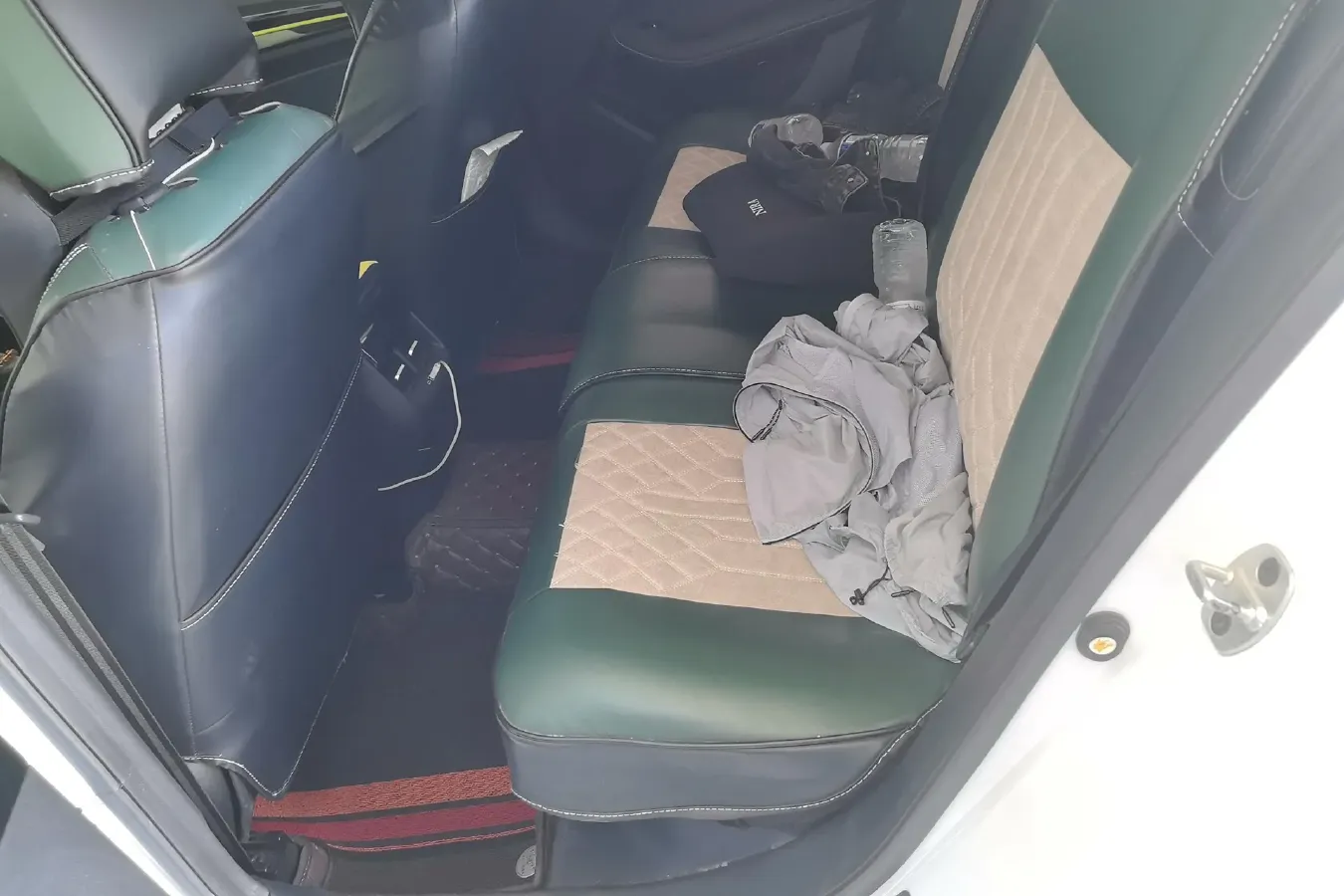 2021 Roewe i5 1.5L 120HP L4 CVT,autocango,china used car exporter,china ev exporter,chinese used car exporter,chinese used ev exporter