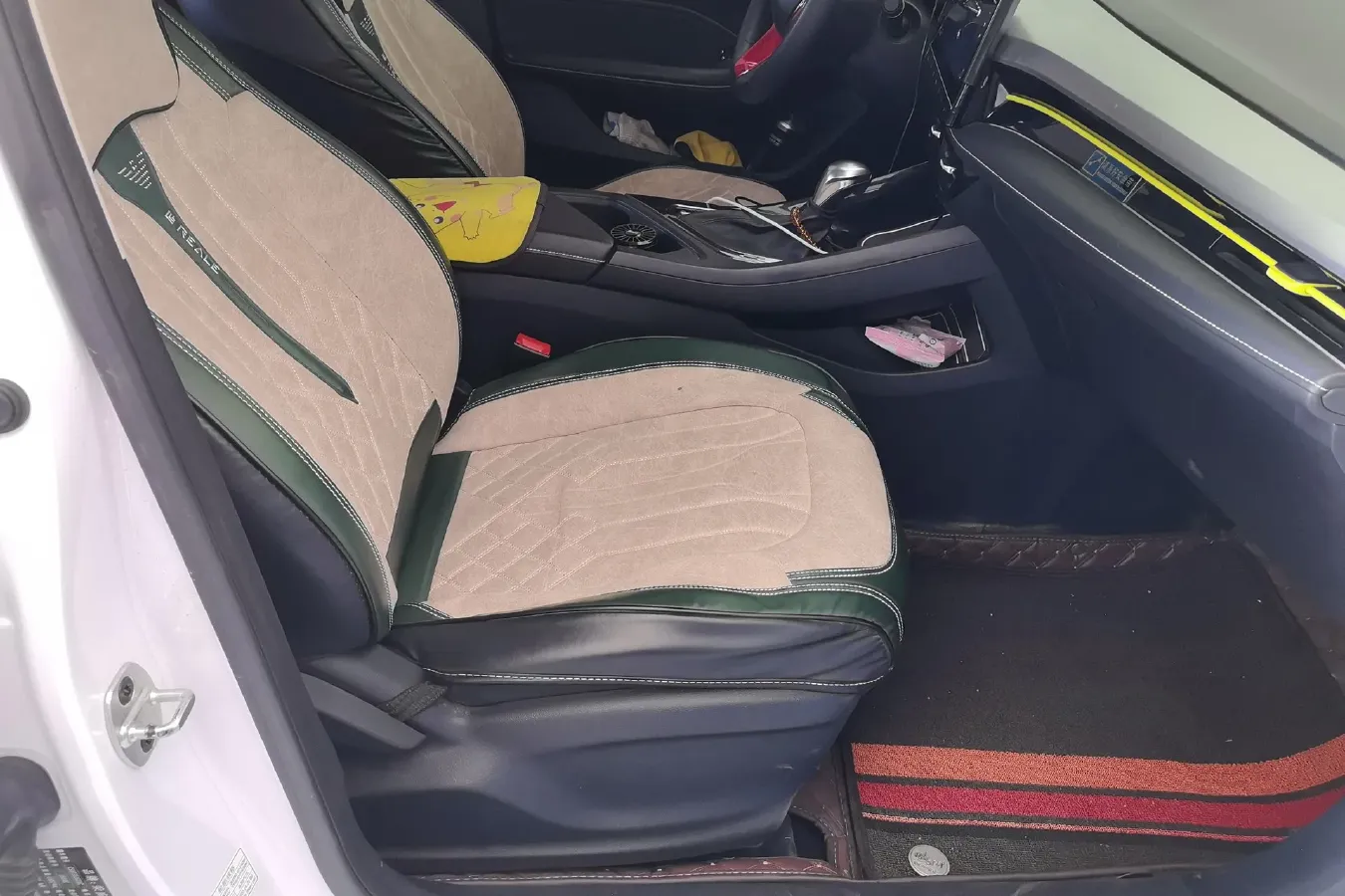 2021 Roewe i5 1.5L 120HP L4 CVT,autocango,china used car exporter,china ev exporter,chinese used car exporter,chinese used ev exporter