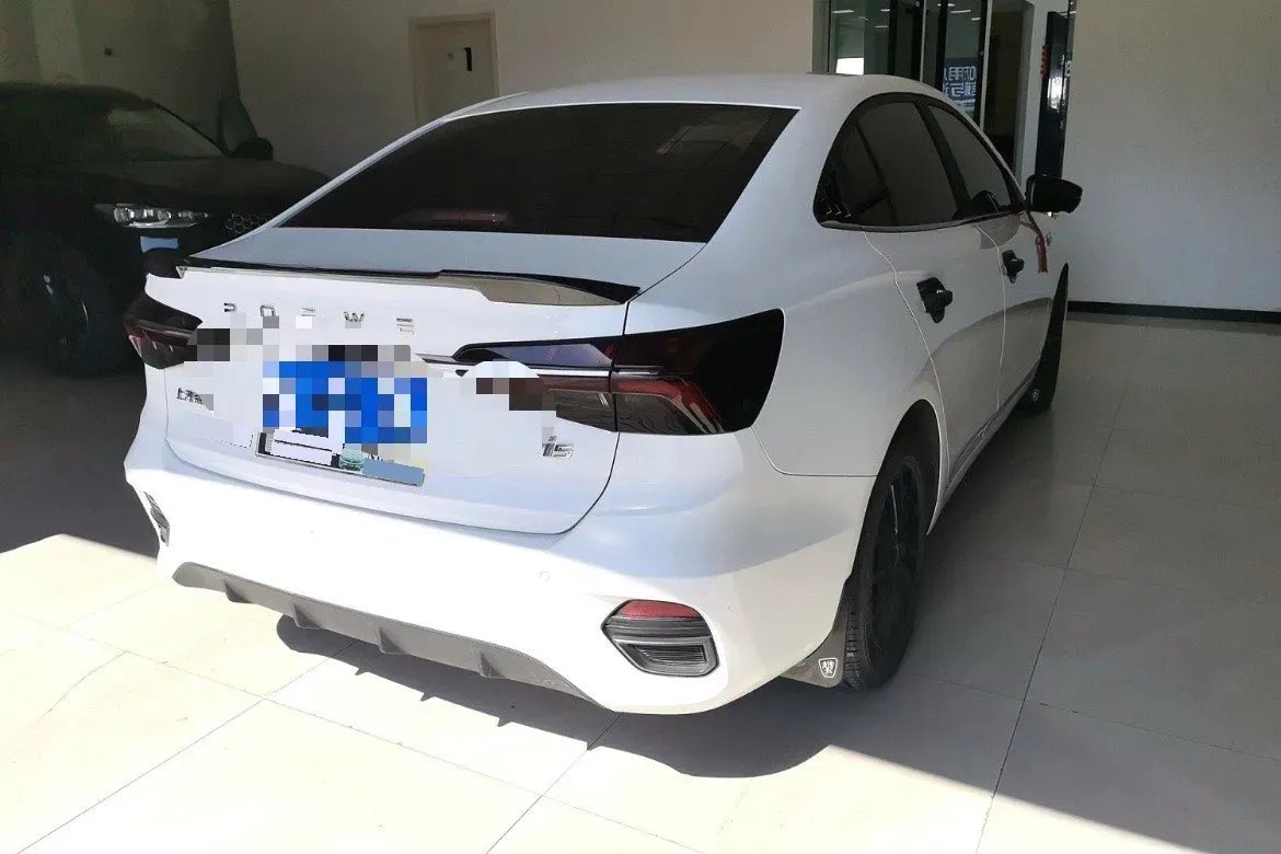 2021 Roewe i5 1.5L 120HP L4 CVT,autocango,china used car exporter,china ev exporter,chinese used car exporter,chinese used ev exporter