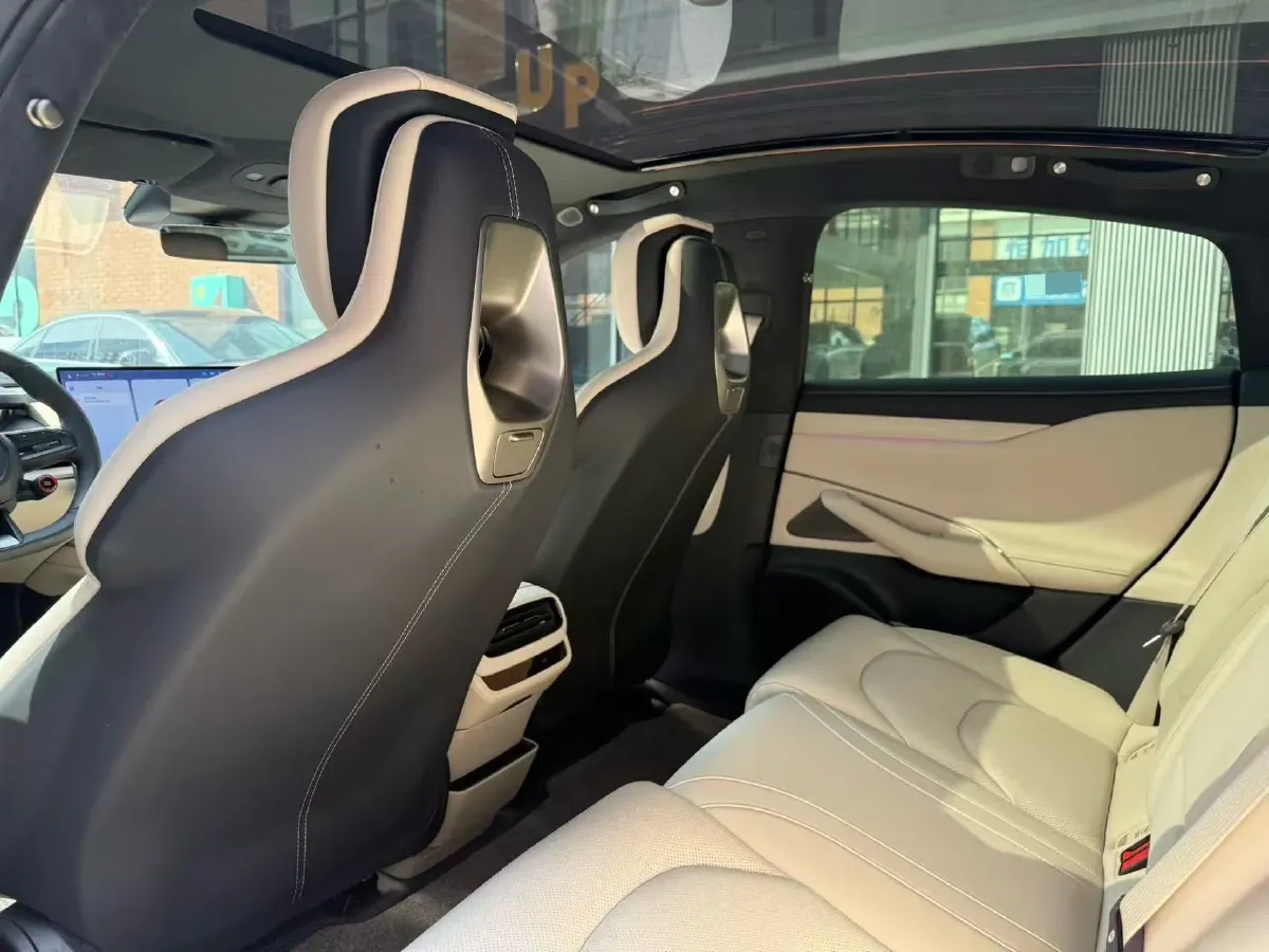 2024 MI SU7 BEV 101KWH,autocango,china used car exporter,china ev exporter,chinese used car exporter,chinese used ev exporter