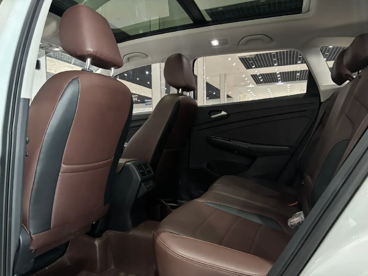 2021 Jetta VS7 1.4T 150HP L4 5MT,autocango,china used car exporter,china ev exporter,chinese used car exporter,chinese used ev exporter