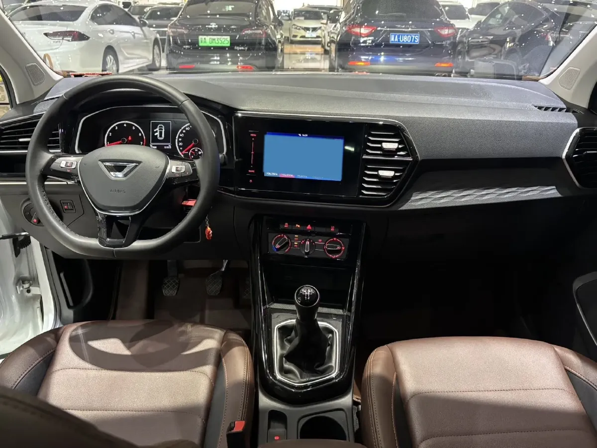 2021 Jetta VS7 1.4T 150HP L4 5MT,autocango,china used car exporter,china ev exporter,chinese used car exporter,chinese used ev exporter
