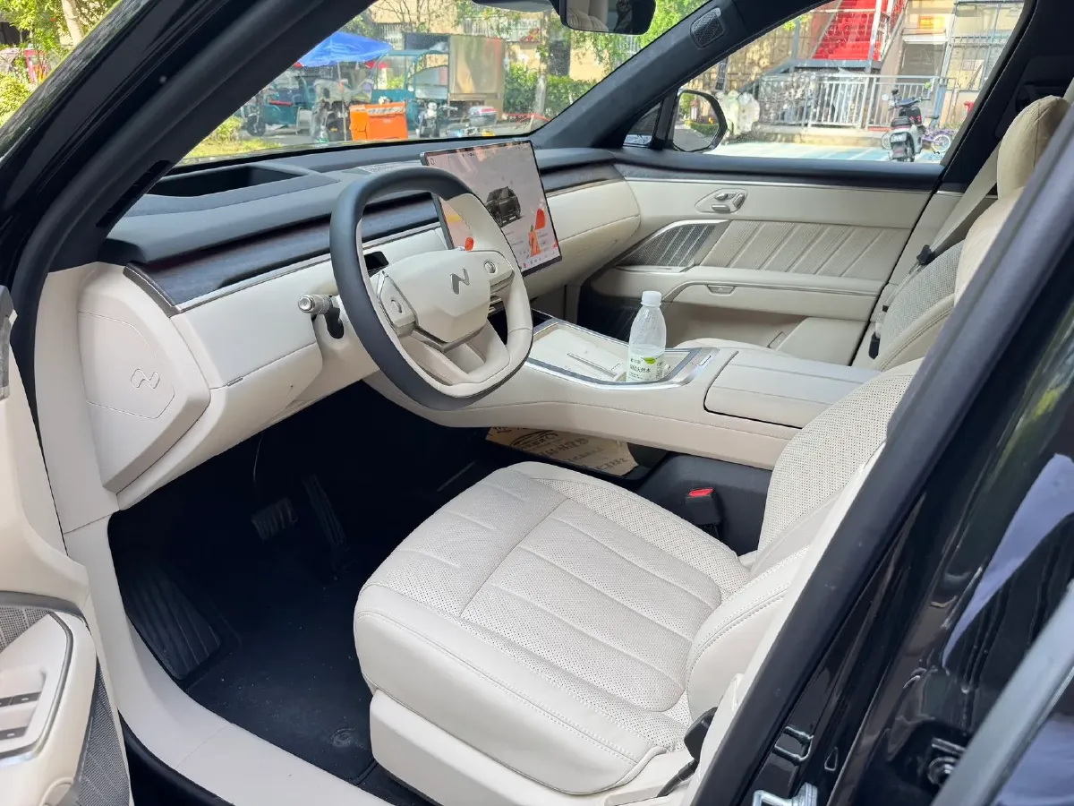2025 ONVO L90 BEV,autocango,china used car exporter,china ev exporter,chinese used car exporter,chinese used ev exporter