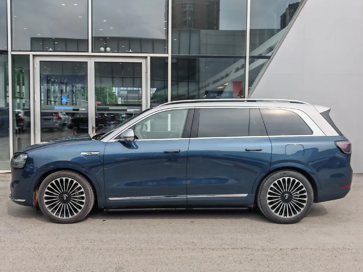 2024 AITO AITO M9 1.5T 152HP L4 REEV 42KWH,autocango,china used car exporter,china ev exporter,chinese used car exporter,chinese used ev exporter