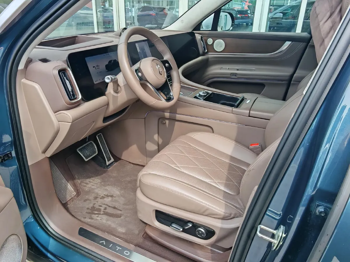 2024 AITO AITO M9 1.5T 152HP L4 REEV 42KWH,autocango,china used car exporter,china ev exporter,chinese used car exporter,chinese used ev exporter