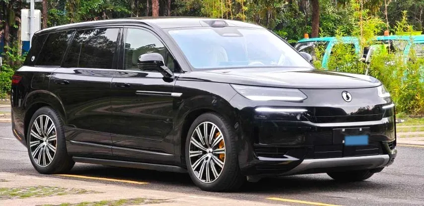 2025 Denza DenzaN9 2.0T 207HP L4 E-CVT PHEV,autocango,china used car exporter,china ev exporter,chinese used car exporter,chinese used ev exporter