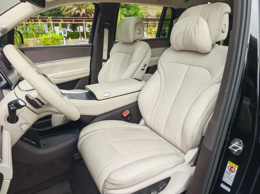 2025 Denza DenzaN9 2.0T 207HP L4 E-CVT PHEV,autocango,china used car exporter,china ev exporter,chinese used car exporter,chinese used ev exporter