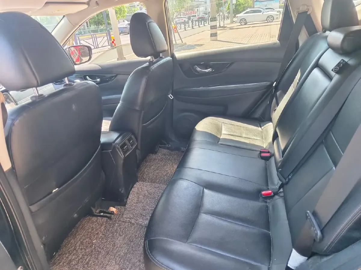2021 Nissan X-Trail 2.0L 151HP L4 CVT,autocango,china used car exporter,china ev exporter,chinese used car exporter,chinese used ev exporter