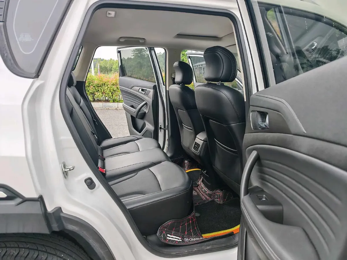 2021 ChangAn CS35 Plus 1.6L 128HP L4 CVT,autocango,china used car exporter,china ev exporter,chinese used car exporter,chinese used ev exporter