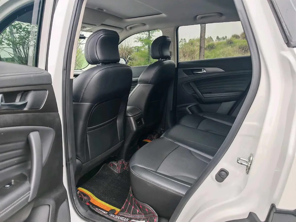 2021 ChangAn CS35 Plus 1.6L 128HP L4 CVT,autocango,china used car exporter,china ev exporter,chinese used car exporter,chinese used ev exporter