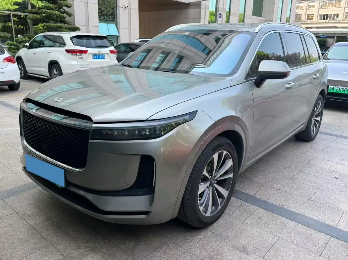 2020 Li ONE Range Extended 131HP REEV 40.5KWH,autocango,china used car exporter,china ev exporter,chinese used car exporter,chinese used ev exporter