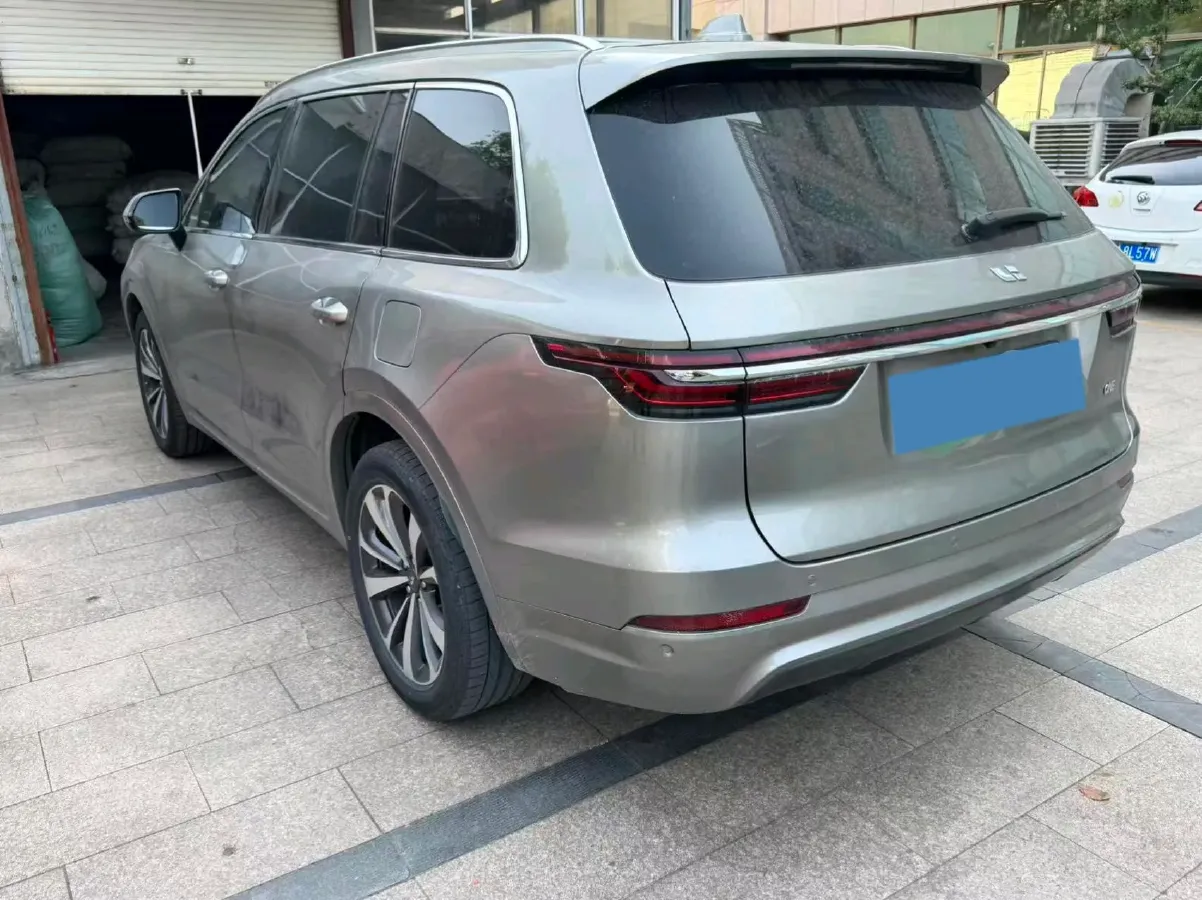 2020 Li ONE Range Extended 131HP REEV 40.5KWH,autocango,china used car exporter,china ev exporter,chinese used car exporter,chinese used ev exporter