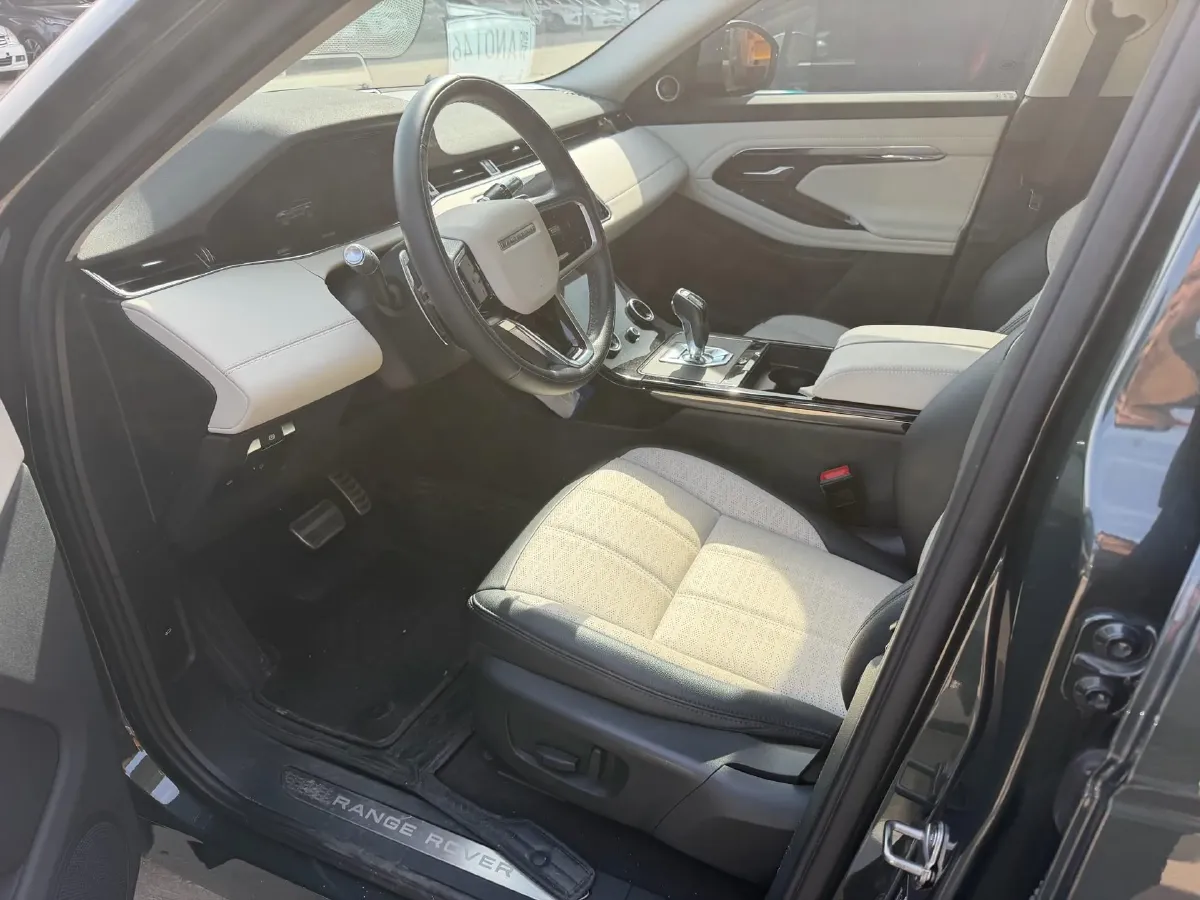 2021 Land Rover Range Rover Evoque 2.0T 249HP L4 9AT,autocango,china used car exporter,china ev exporter,chinese used car exporter,chinese used ev exporter