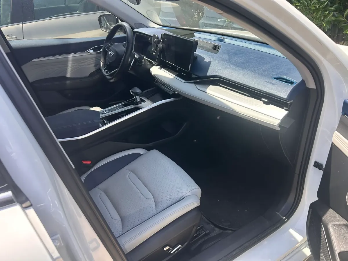 2023 Geely Preface 2.0T 190HP L4 7DCT,autocango,china used car exporter,china ev exporter,chinese used car exporter,chinese used ev exporter