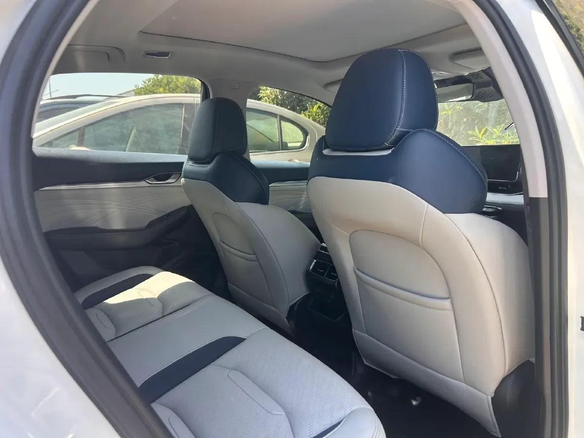 2023 Geely Preface 2.0T 190HP L4 7DCT,autocango,china used car exporter,china ev exporter,chinese used car exporter,chinese used ev exporter