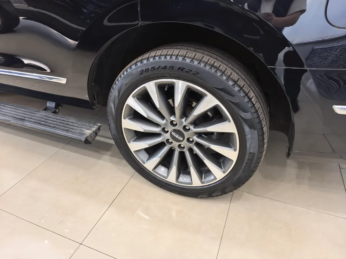 2019 Lincoln Navigator 3.5T 388HP V6 10AT,autocango,china used car exporter,china ev exporter,chinese used car exporter,chinese used ev exporter