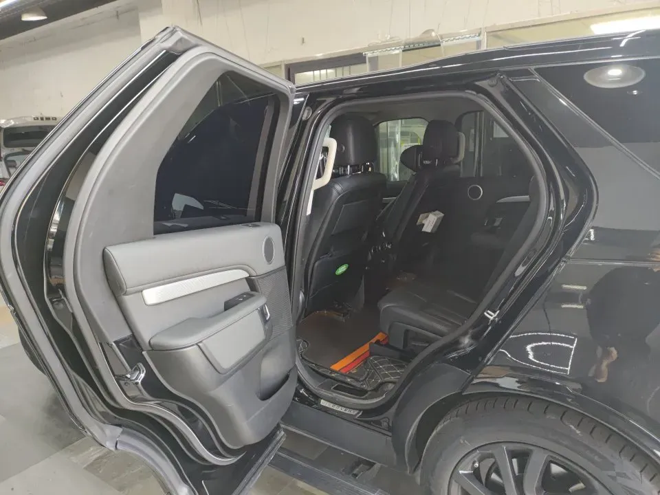2020 Land Rover Discovery 3.0T 340HP V6 8AT,autocango,china used car exporter,china ev exporter,chinese used car exporter,chinese used ev exporter