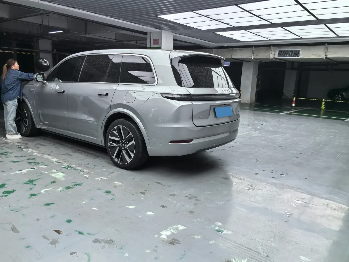 2022 Li L9 Range Extended 154HP REEV 42.6KWH,autocango,china used car exporter,china ev exporter,chinese used car exporter,chinese used ev exporter