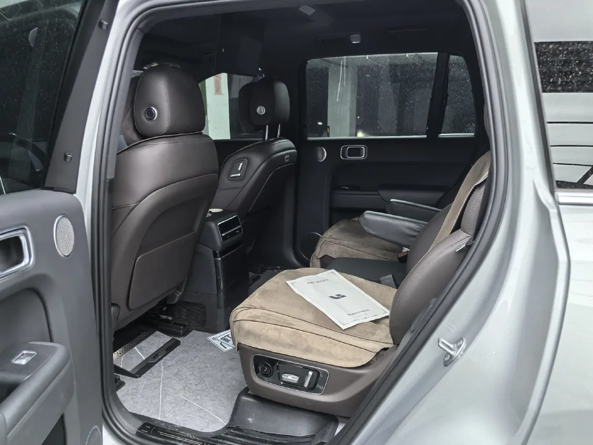 2022 Li L9 Range Extended 154HP REEV 42.6KWH,autocango,china used car exporter,china ev exporter,chinese used car exporter,chinese used ev exporter