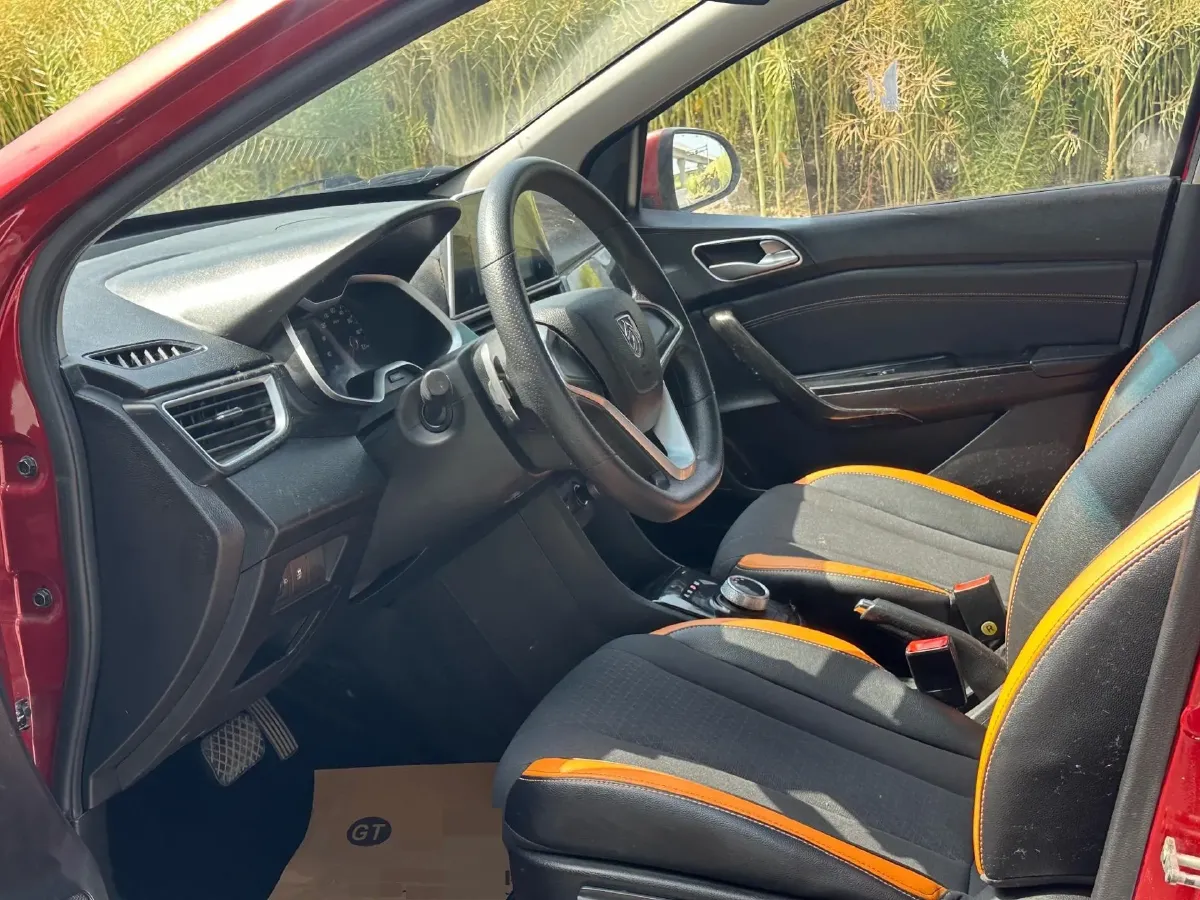 2018 BaoJun 360 1.5L 112HP L4 6MT,autocango,china used car exporter,china ev exporter,chinese used car exporter,chinese used ev exporter
