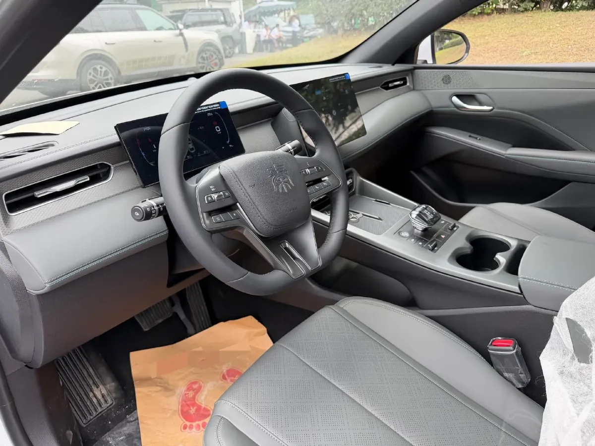2025 BYD Qin Plus 1.5L 101HP L4 E-CVT PHEV 7.68KWH,autocango,china used car exporter,china ev exporter,chinese used car exporter,chinese used ev exporter