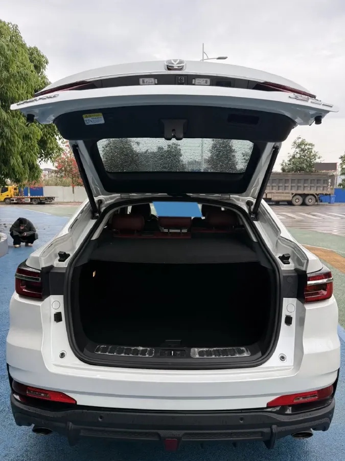 2021 ChangAn CS85 Coupe 1.5T 178HP L4 7DCT,autocango,china used car exporter,china ev exporter,chinese used car exporter,chinese used ev exporter