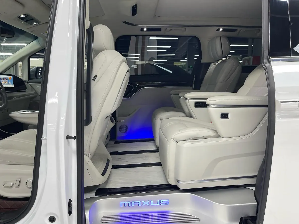 2024 MAXUS DaJia 9 1.5T 150HP L4 1DHT PHEV 39.7KWH,autocango,china used car exporter,china ev exporter,chinese used car exporter,chinese used ev exporter