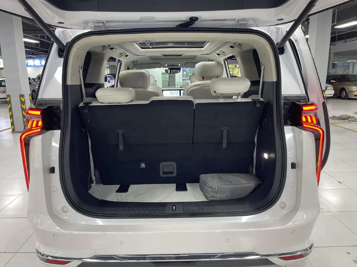 2024 MAXUS DaJia 9 1.5T 150HP L4 1DHT PHEV 39.7KWH,autocango,china used car exporter,china ev exporter,chinese used car exporter,chinese used ev exporter