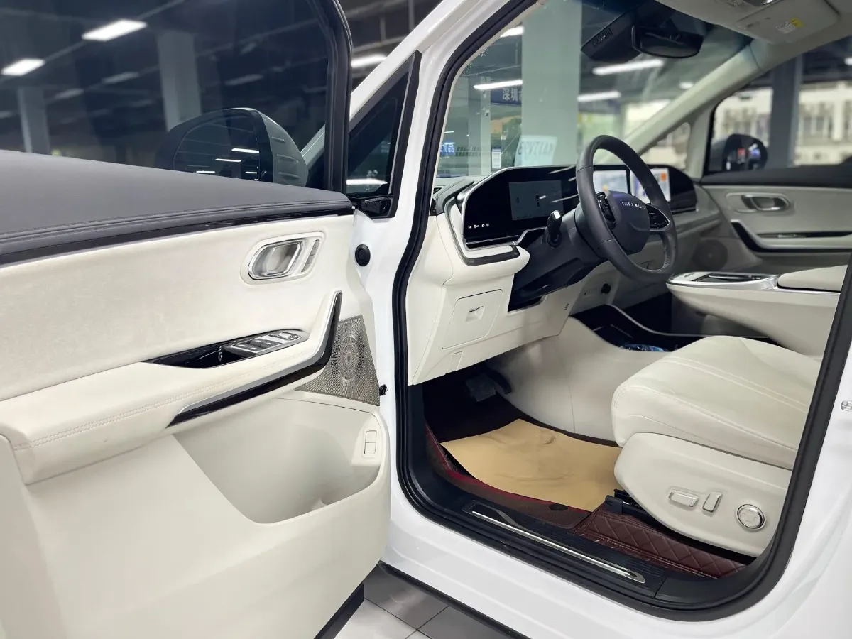 2024 MAXUS DaJia 9 1.5T 150HP L4 1DHT PHEV 39.7KWH,autocango,china used car exporter,china ev exporter,chinese used car exporter,chinese used ev exporter