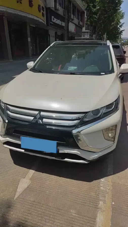 2021 Mitsubishi Eclipse Cross 1.5T 170HP L4 CVT,autocango,china used car exporter,china ev exporter,chinese used car exporter,chinese used ev exporter