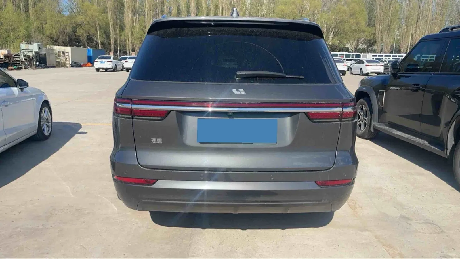 2021 Li ONE Range Extended 131HP REEV 40.5KWH,autocango,china used car exporter,china ev exporter,chinese used car exporter,chinese used ev exporter
