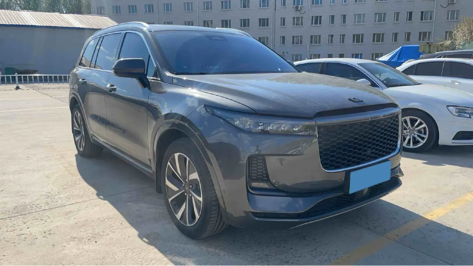 2021 Li ONE Range Extended 131HP REEV 40.5KWH,autocango,china used car exporter,china ev exporter,chinese used car exporter,chinese used ev exporter