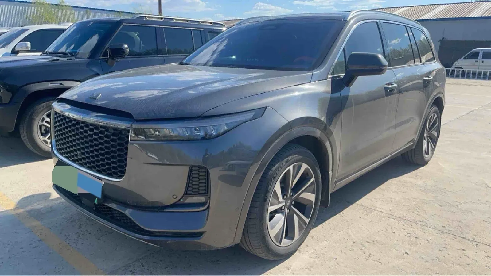 2021 Li ONE Range Extended 131HP REEV 40.5KWH,autocango,china used car exporter,china ev exporter,chinese used car exporter,chinese used ev exporter