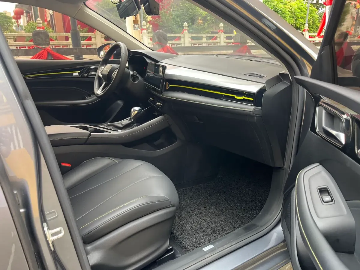 2021 Roewe i5 1.5L 120HP L4 CVT,autocango,china used car exporter,china ev exporter,chinese used car exporter,chinese used ev exporter