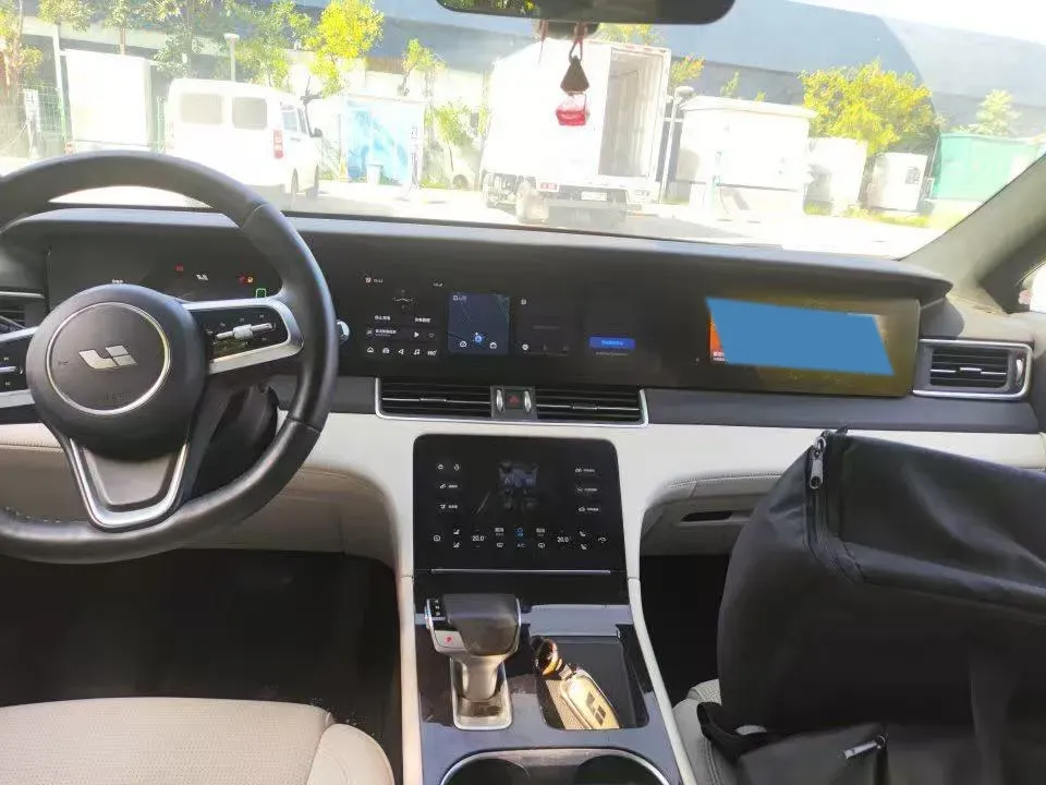 2021 Li ONE Range Extended 131HP REEV 40.5KWH,autocango,china used car exporter,china ev exporter,chinese used car exporter,chinese used ev exporter