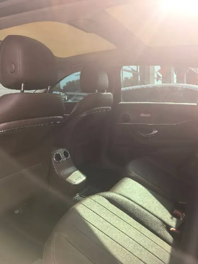 2021 Mercedes-Benz E Class 2.0T 197HP L4 9AT,autocango,china used car exporter,china ev exporter,chinese used car exporter,chinese used ev exporter