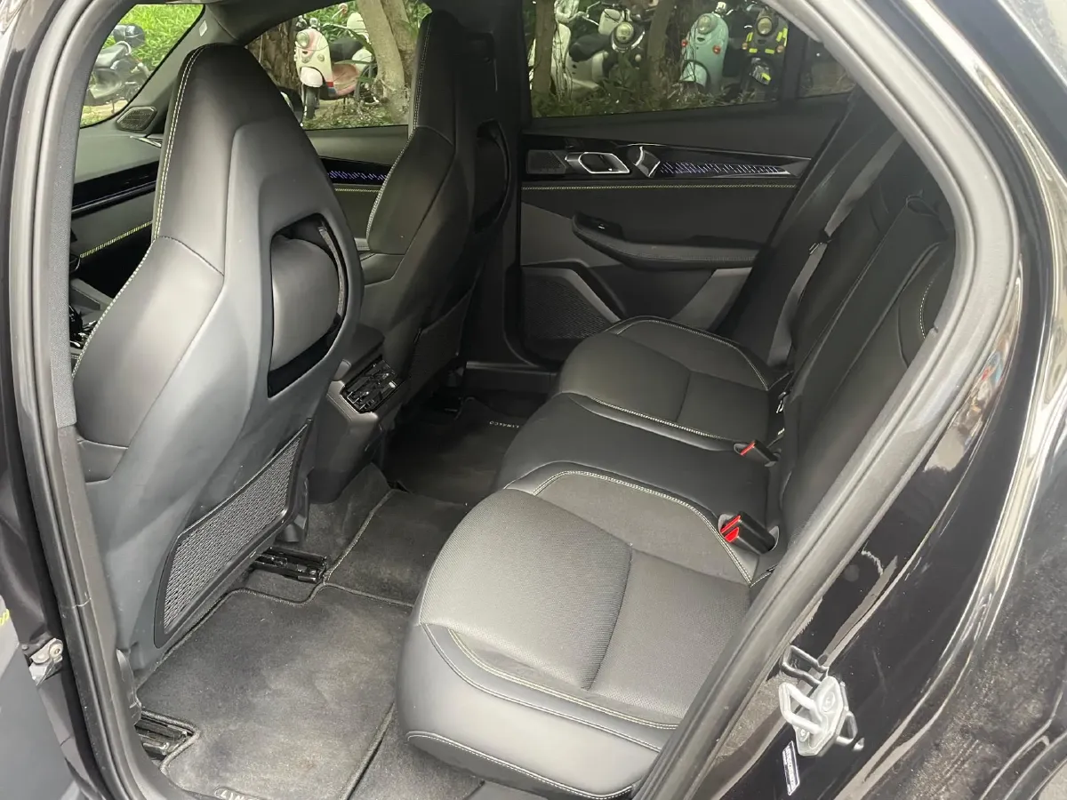 2023 MAXUS G50 1.5T 181HP L4 7DCT,autocango,china used car exporter,china ev exporter,chinese used car exporter,chinese used ev exporter