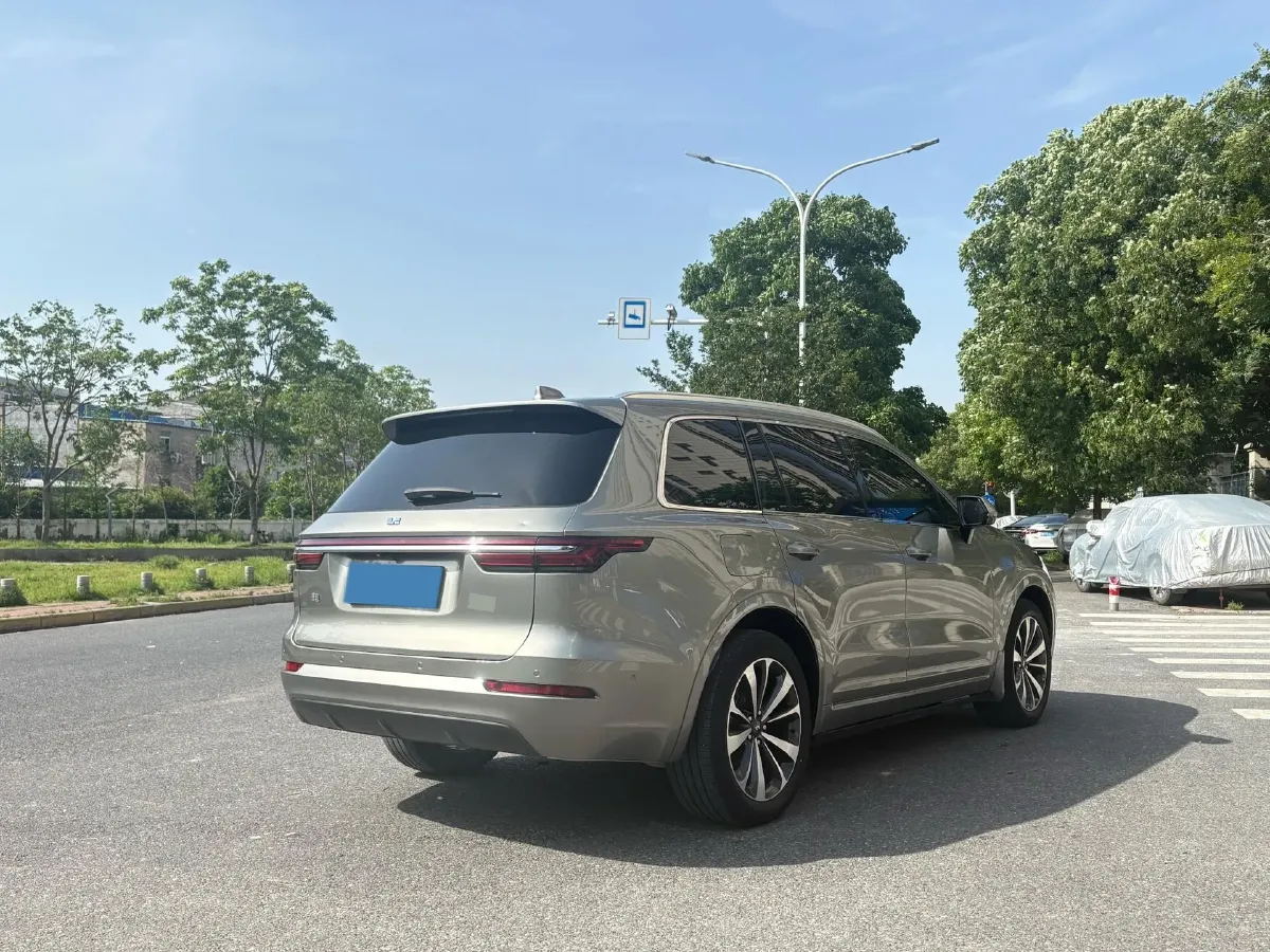 2021 Li ONE Range Extended 131HP REEV 40.5KWH,autocango,china used car exporter,china ev exporter,chinese used car exporter,chinese used ev exporter