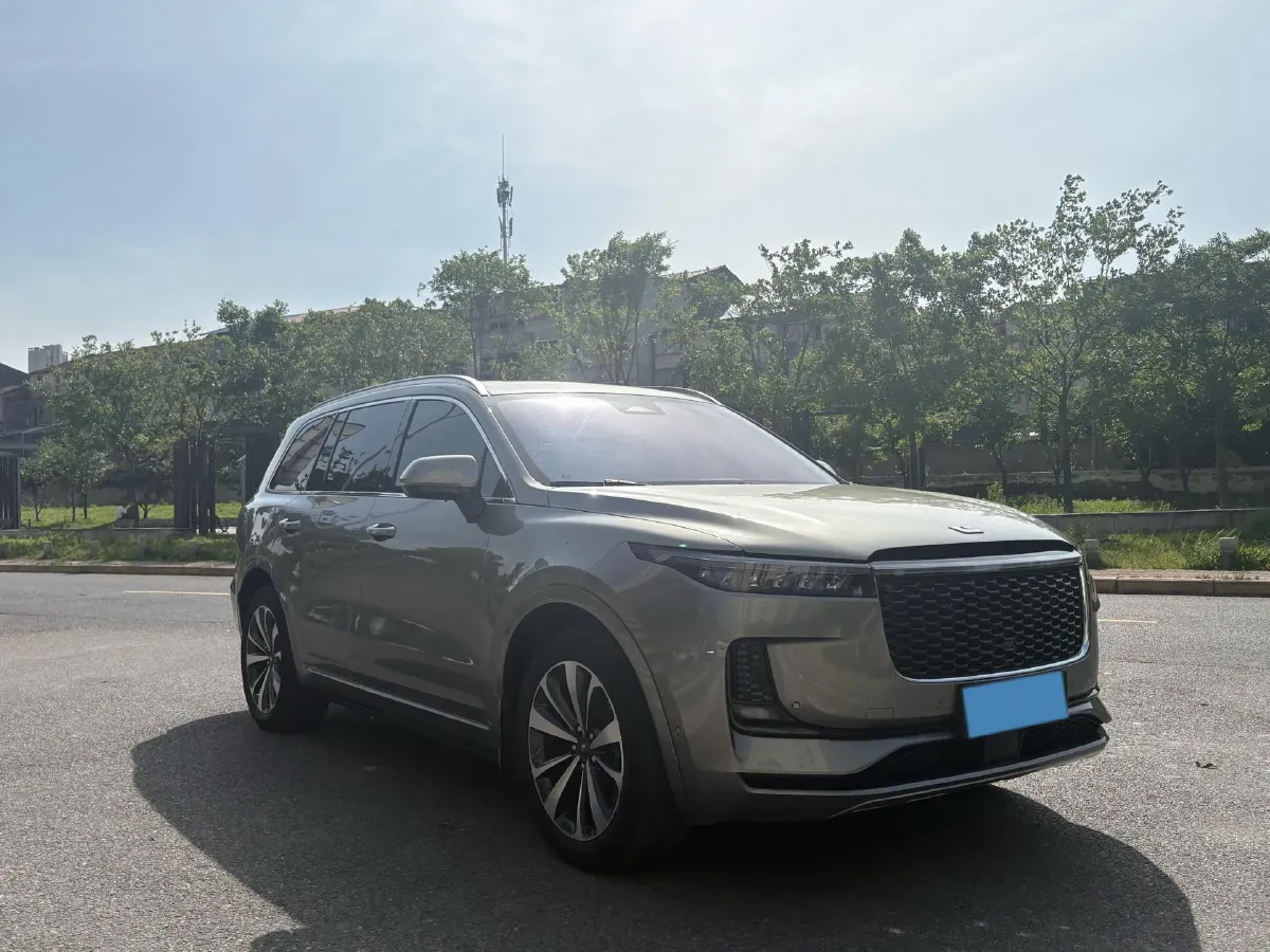 2021 Li ONE Range Extended 131HP REEV 40.5KWH,autocango,china used car exporter,china ev exporter,chinese used car exporter,chinese used ev exporter