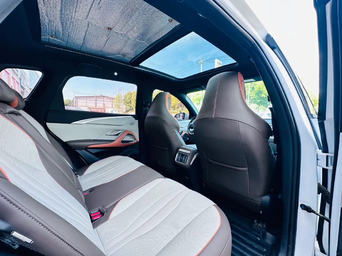 2022 Geely JiaJi 1.5T 177HP L3 7DCT PHEV 15.5KWH,autocango,china used car exporter,china ev exporter,chinese used car exporter,chinese used ev exporter